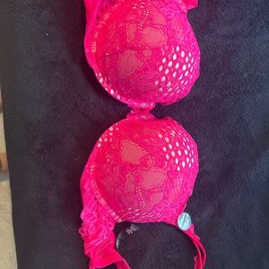 Brand new 34 D pink Victoria Secret push up and adds 2 cup sizes